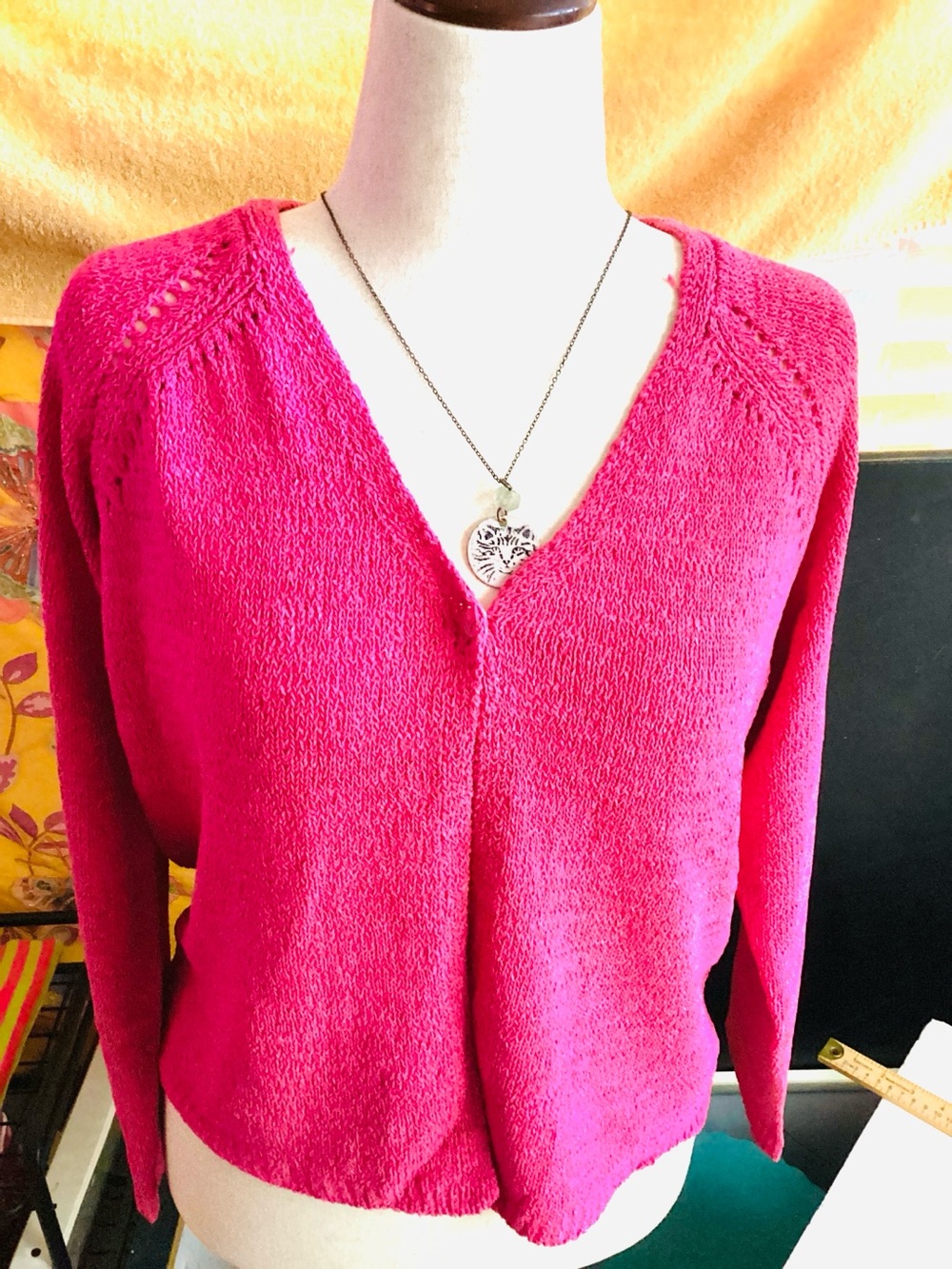 Liz Claiborne Raspberry Pink V-Neck Long Sleeve Sweater